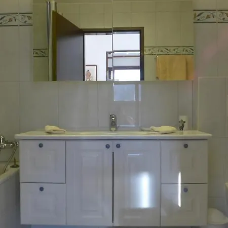 Sleeps 6 Wifi Appartement